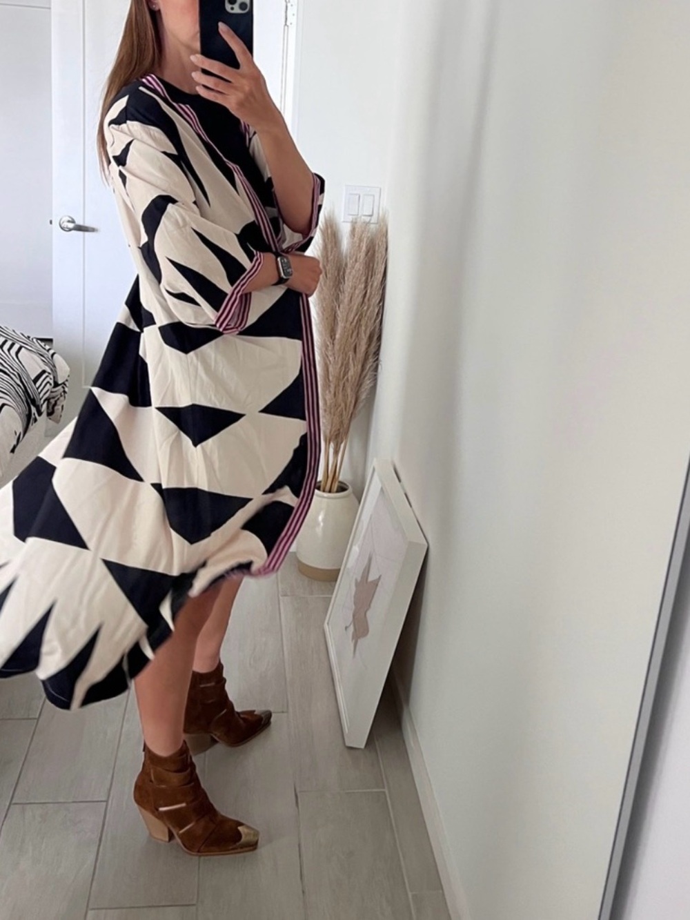 Geometric Black & Cream Long Open Cardigan - Picture 7 of 8